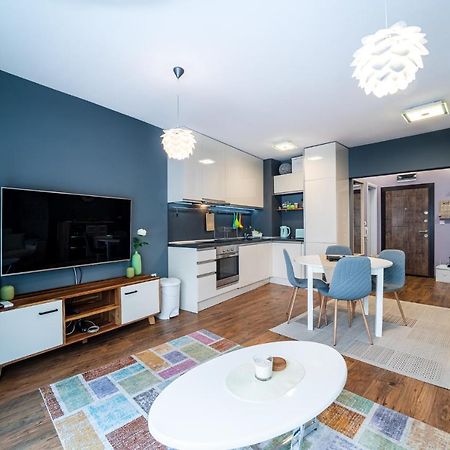 Colibri Central Apartment Varna Esterno foto