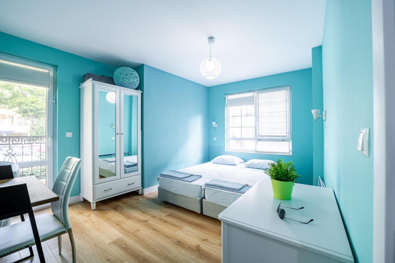 Colibri Central Apartment Varna Esterno foto